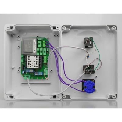NOLOGO R-ST-TM Central for 1 bike. Charging platforms only ri card