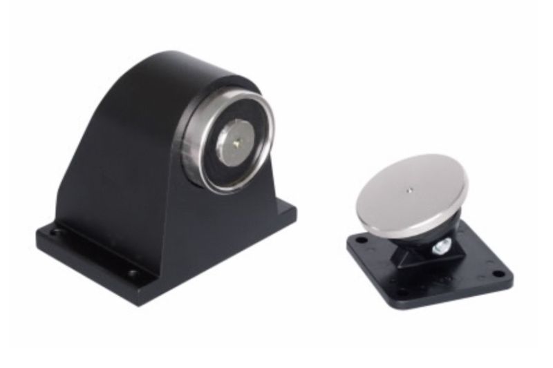 COOPER CSA FIRE 1369-CSA ELECTROMAGNETIC FLOOR STOP 50 KG